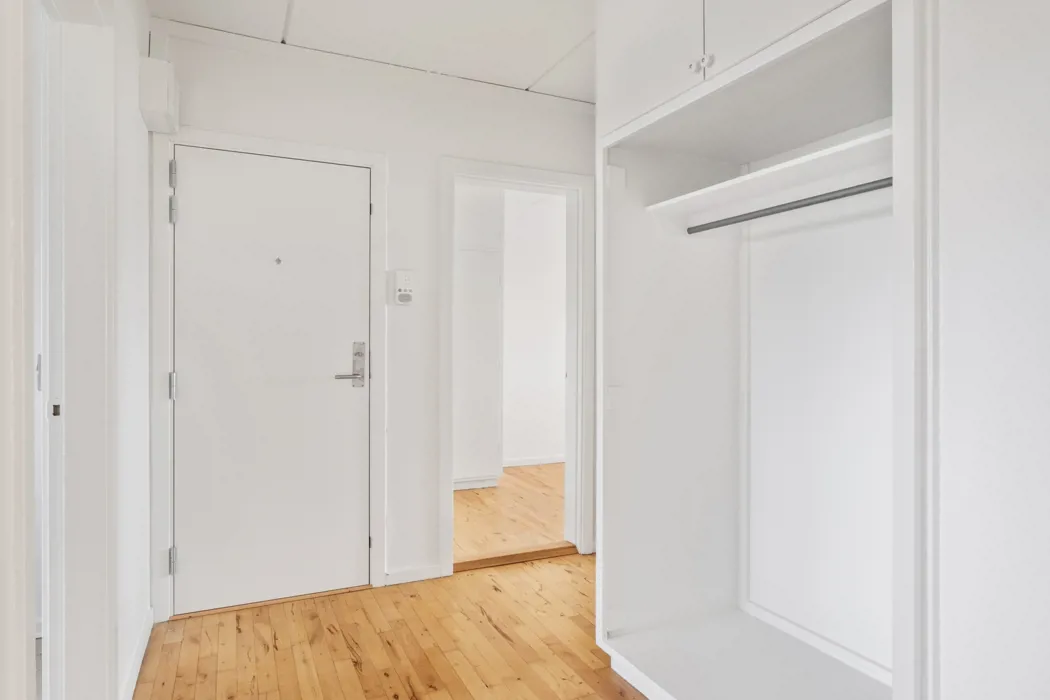 Dejlig 4-værelses lejlighed på Thulevej 7