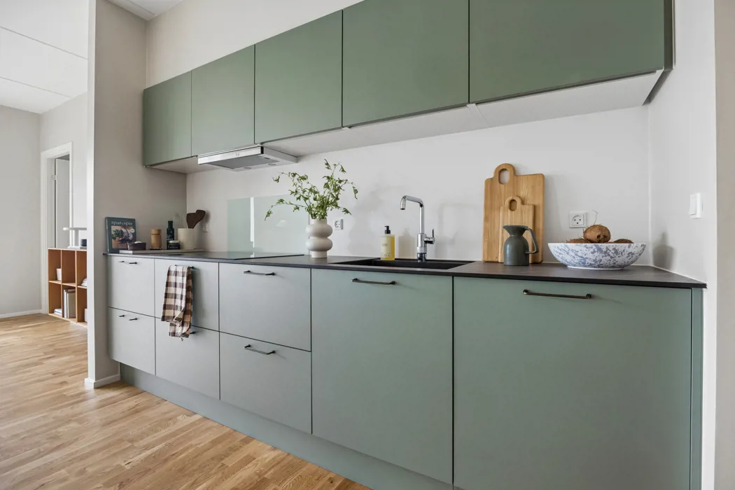 Stilren 4-værelses lejlighed med skøn altan 3