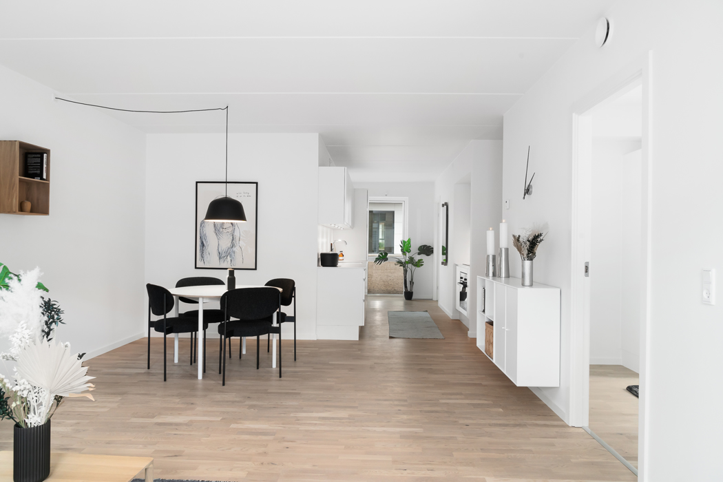 Stor og lys stue lejlighed i Høiriisparken  4