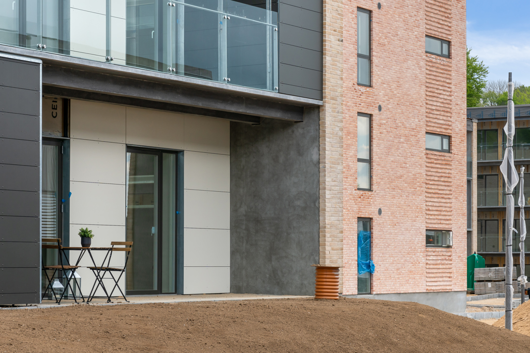 Stor og lys stue lejlighed i Høiriisparken  16