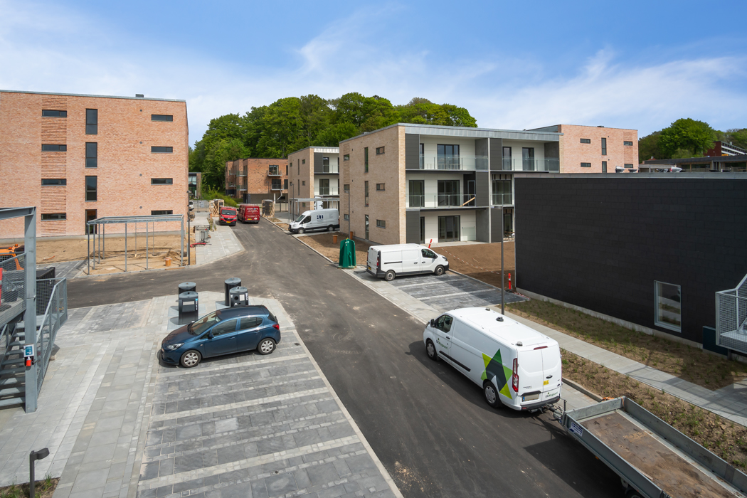 Stor og lys stue lejlighed i Høiriisparken  18