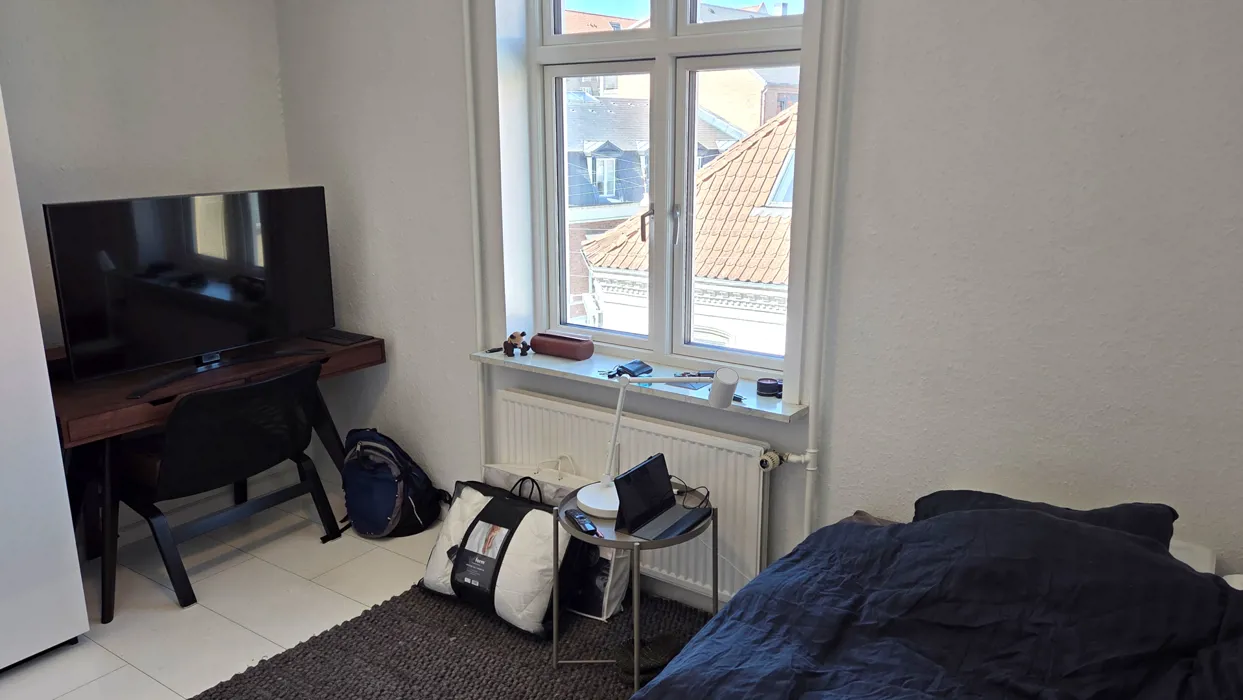 Stor og indbydende lejlighed i Aalborg C med altan og gratis parkering 11