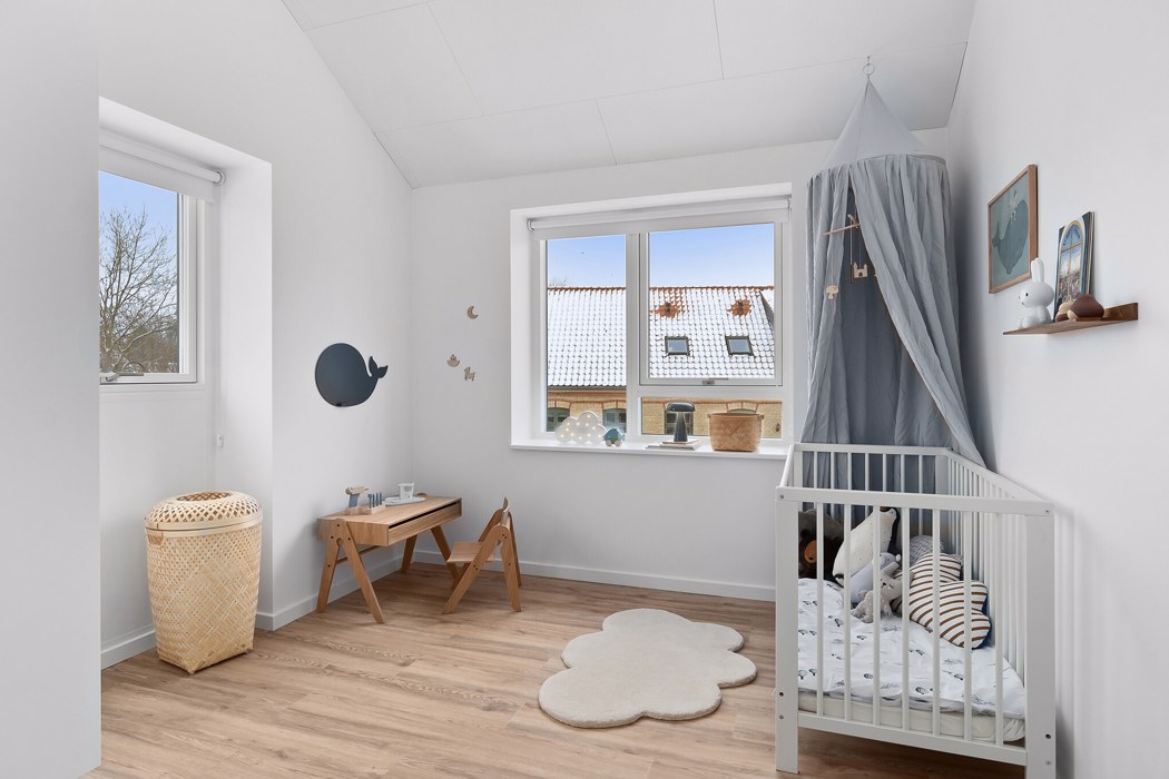 Moderne 4-værelses rækkehus i to plan i Jasminparken 9