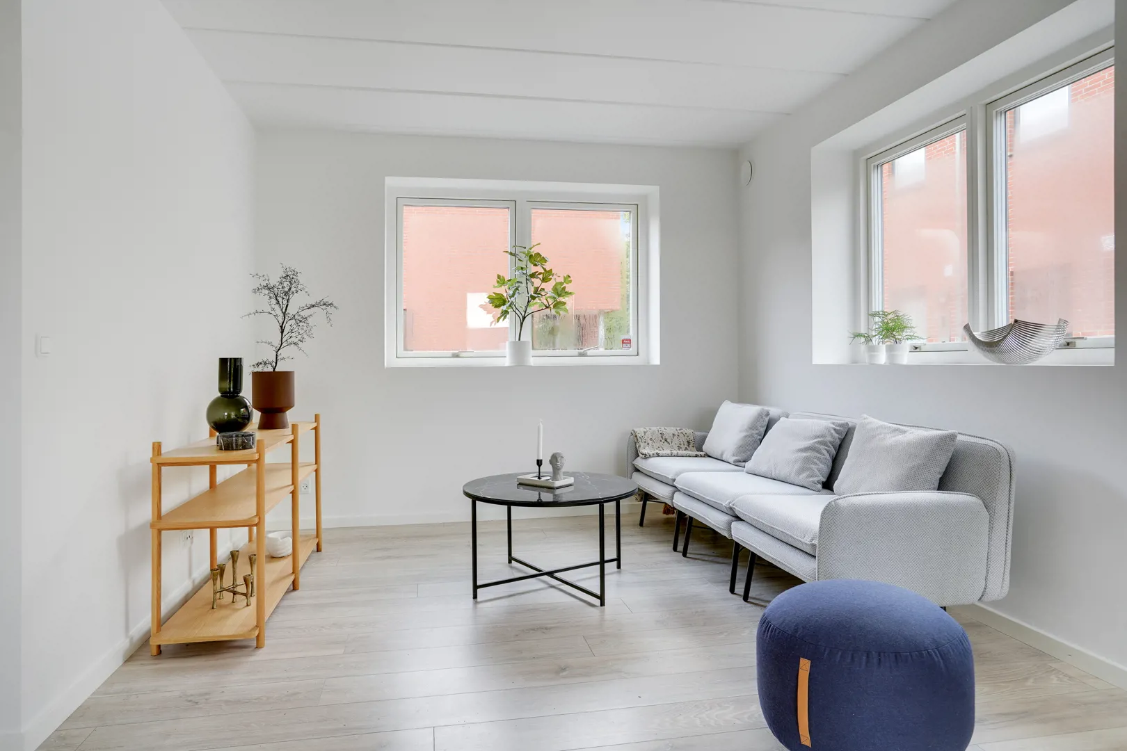 Samsøvej 10H, 2-plans rækkehus med moderne Faciliteter og husdyr tilladt billede 3