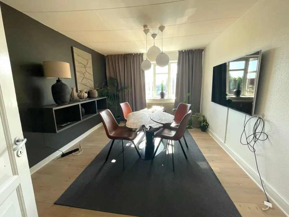 Moderne 3-værelses lejlighed med god plads i Aalborg C 1