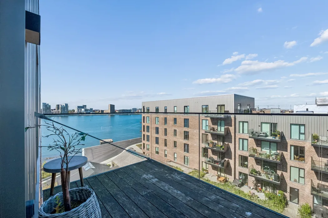 Eksklusiv lejlighed med stor terrasse og udsigt over vandet på Stigsborg Brygge 2